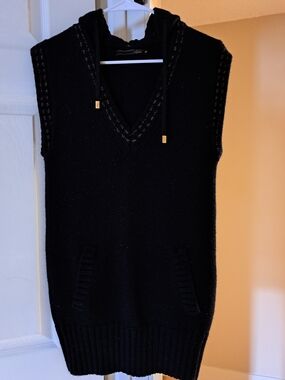 Black Detachable Hooded Sleeveless Knit Sweater Vest